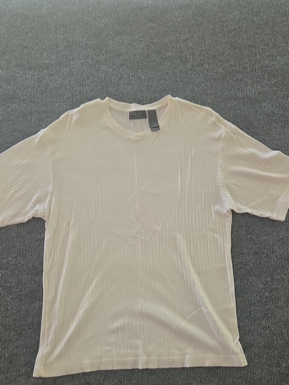 Liz Claiborne Cream Ribbed Short Sleeve Tee